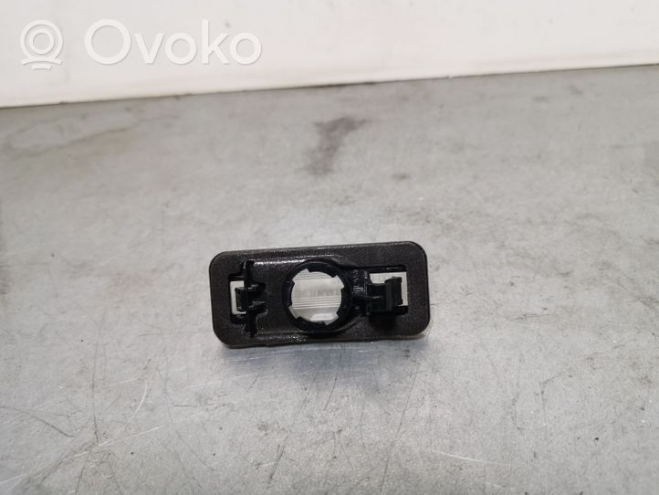 Subaru Forester SK Numura zīmes apgaismojums 30903