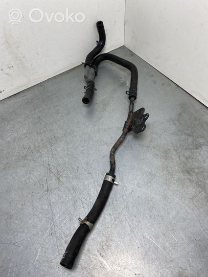 Hyundai Santa Fe Engine coolant pipe/hose 