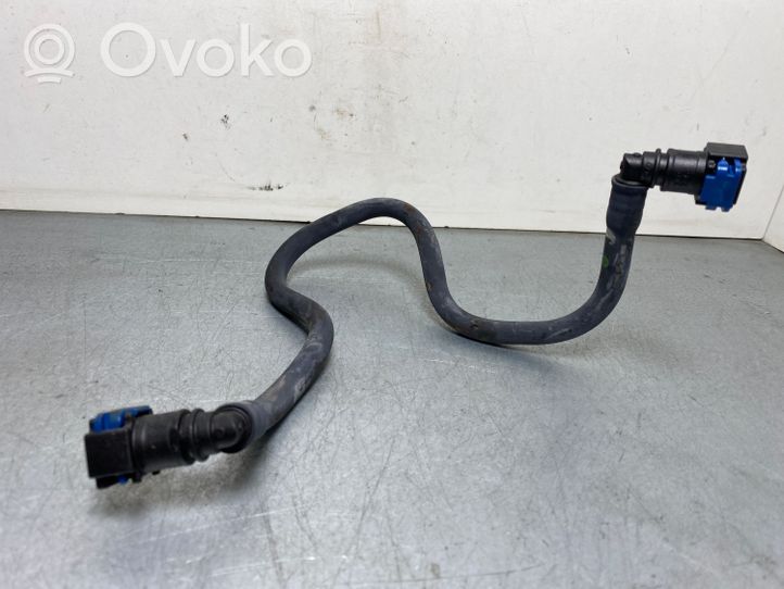 Subaru XV II Tuyau d'alimentation conduite de carburant 