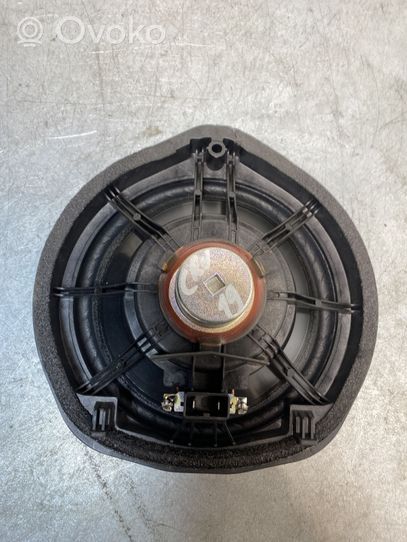 Honda CR-V Front door speaker 