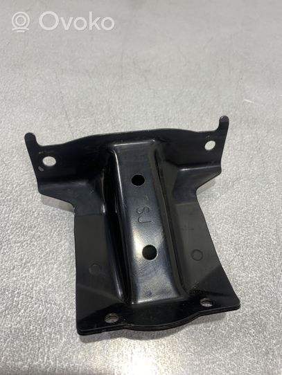 Subaru Forester SK Traverse inférieur support de radiateur 