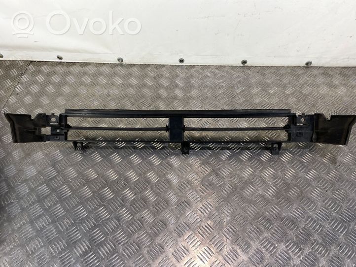 Subaru Forester SK Radiatoriaus oro nukreipėjas (-ai) 19254332755