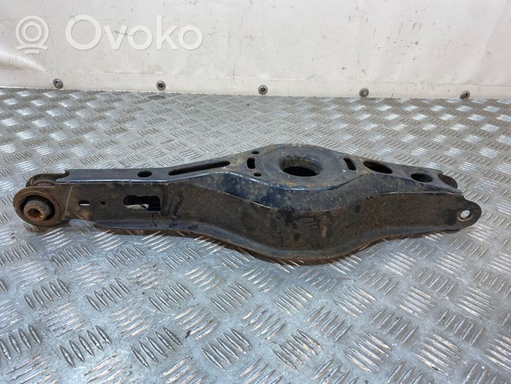 Toyota Prius (XW50) Rear control arm 