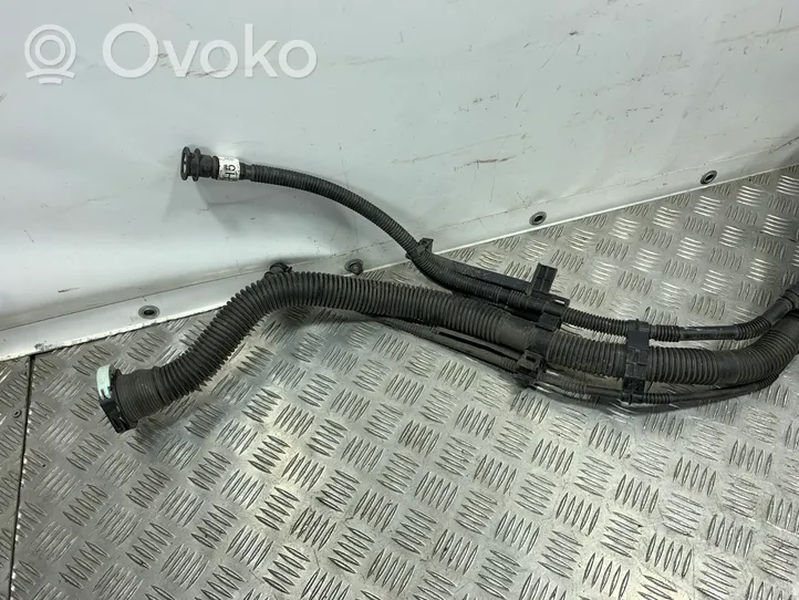 Toyota RAV 4 (XA50) Tuyau de remplissage de réservoir de carburant 