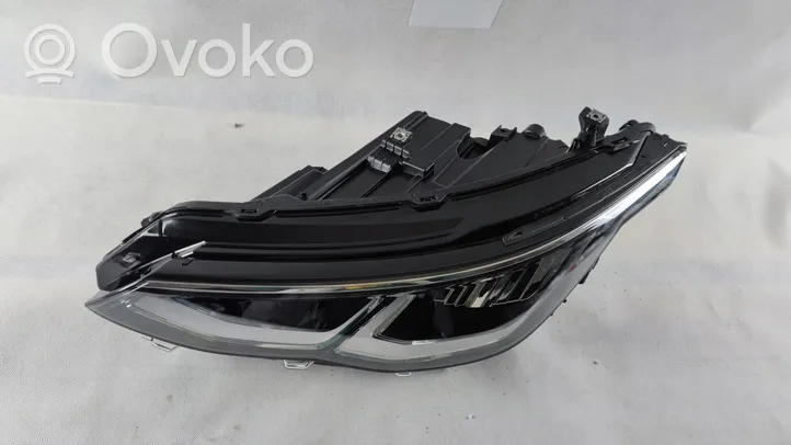 Volkswagen Golf VIII LED Daytime headlight 