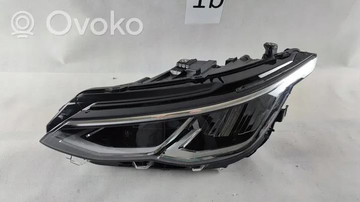 Volkswagen Golf VIII LED Daytime headlight 