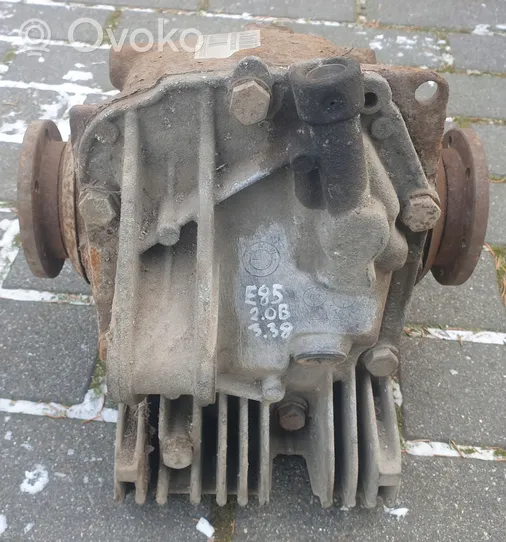 BMW Z4 E85 E86 Galinis reduktorius 7550505