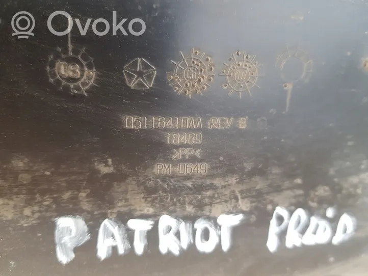Jeep Patriot Placa protectora/plataforma del parachoques delantero 0511641DAA