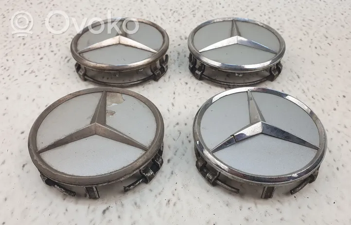 Mercedes-Benz S W221 Gamyklinis rato centrinės skylės dangtelis (-iai) 2204000125