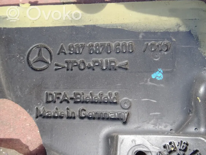 Mercedes-Benz Sprinter W907 W910 Izolacja termiczna / wygłuszenie pokrywy / maski silnika A9076870600