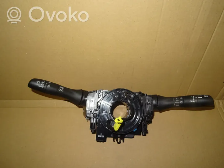 Nissan Qashqai Commodo, commande essuie-glace/phare 