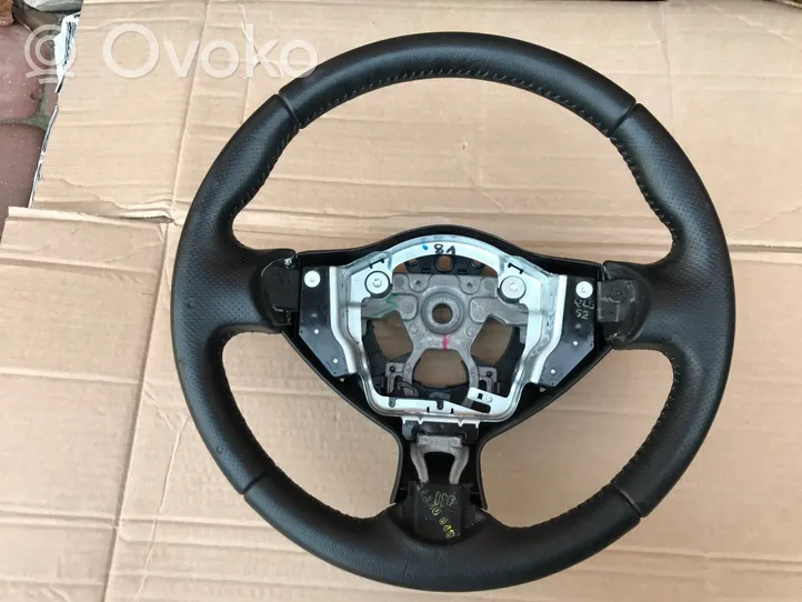 Nissan Juke I F15 Ohjauspyörä 