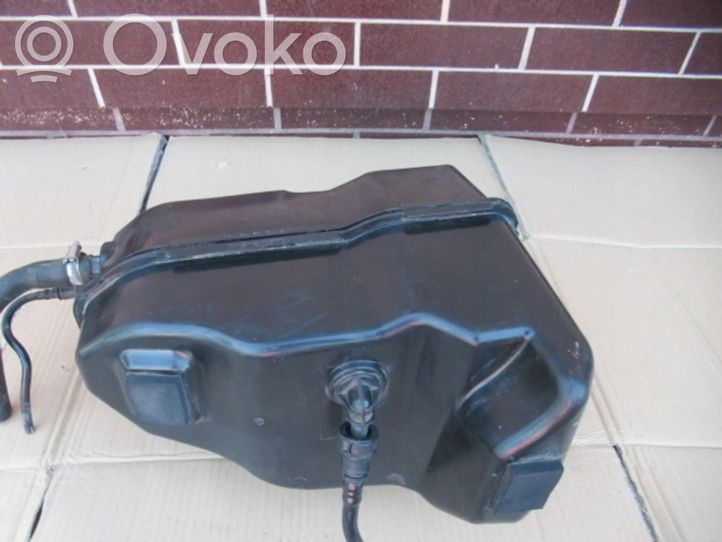 11564310 BMW 5 G30 G31 AdBlue liquid reservoir, 110.90 € RRR