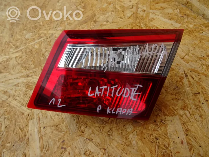 Renault Latitude (L70) Lampy tylnej klapy bagażnika 