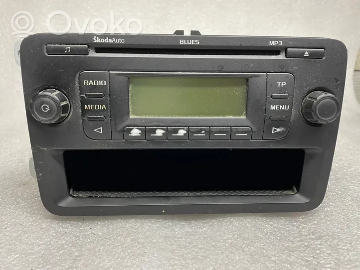 Skoda Roomster (5J) Unità principale autoradio/CD/DVD/GPS 5J0035152A