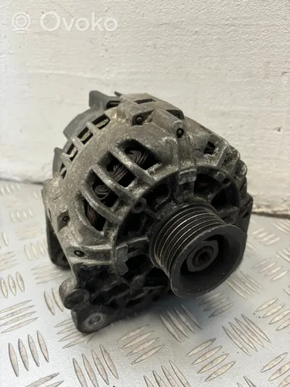 Volkswagen Polo V 6R Generatore/alternatore 03D903025J