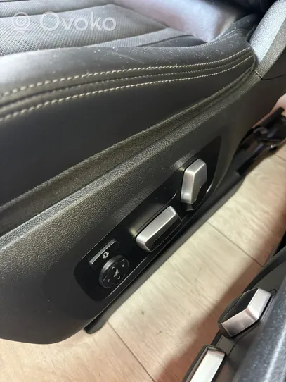 BMW M3 G80 Juego del asiento 