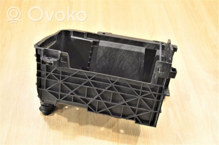 Renault Laguna III Hybrid/electric vehicle battery tray S197