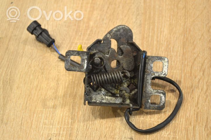 Alfa Romeo Giulietta Engine bonnet/hood lock/latch loop/hook S207