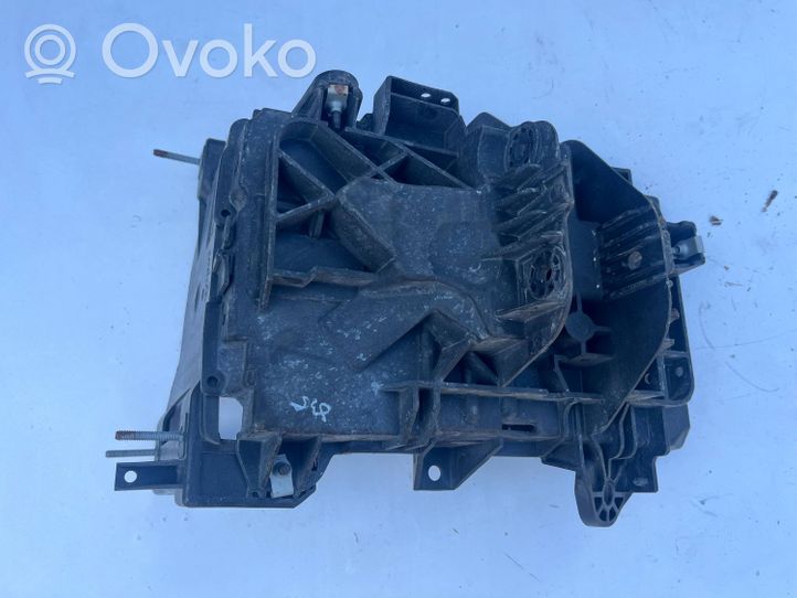 Jeep Cherokee Podstawa / Obudowa akumulatora JEEP CHEROKEE KL OBUDOWA 