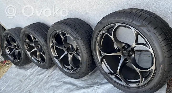 Alfa Romeo Stelvio R20 alloy rim 