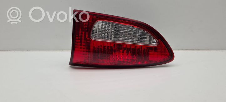 Subaru B9 Tribeca Lampy tylnej klapy bagażnika 