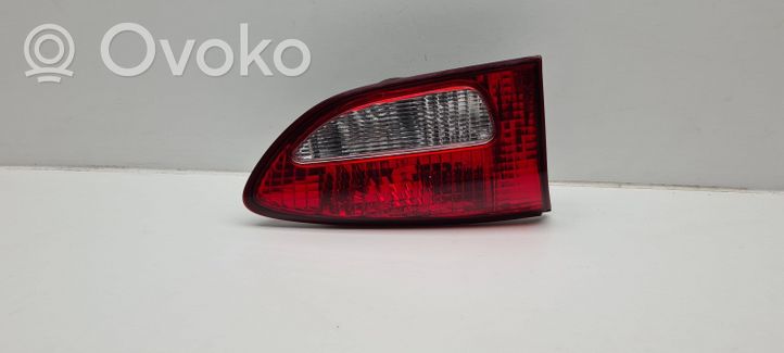 Subaru B9 Tribeca Lampy tylnej klapy bagażnika 