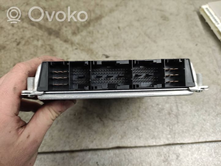 Mercedes-Benz A W168 Unité de commande, module ECU de moteur 6681530879