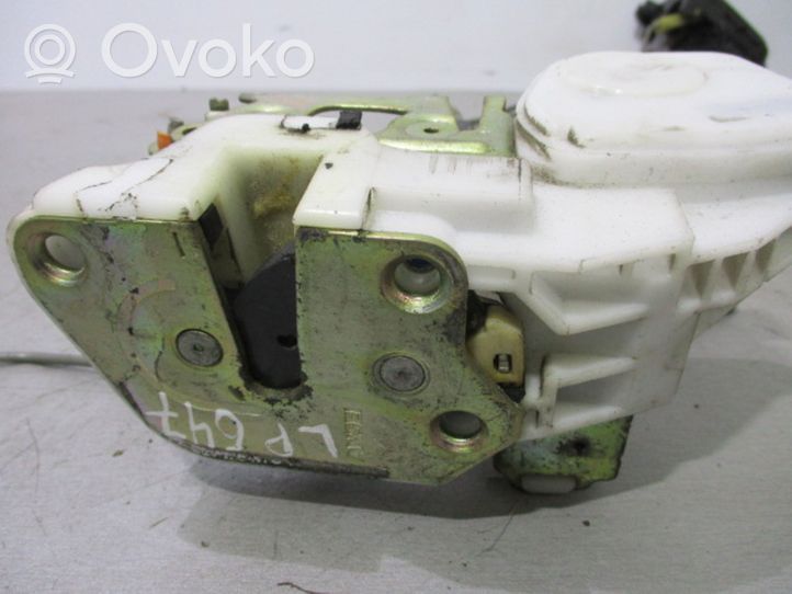 Mitsubishi Space Wagon Serrure de porte avant MR432271