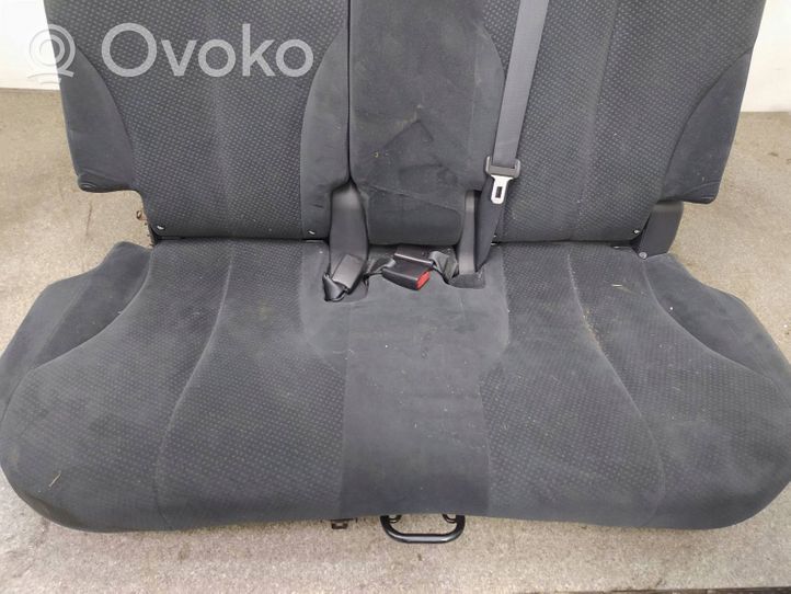 Nissan Tiida C11 Second row seats 