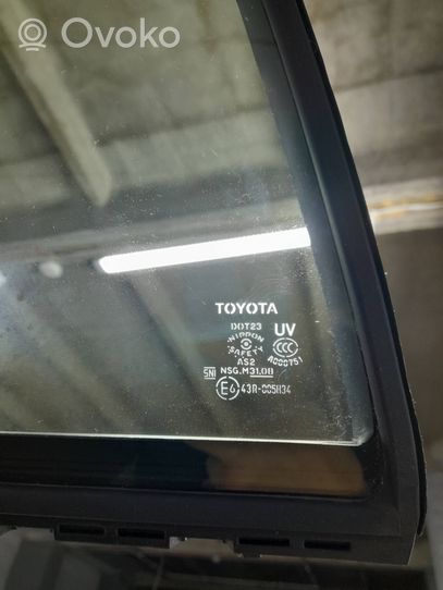 Toyota Prius+ (ZVW40) Szyba karoseryjna drzwi tylnych 43R005834