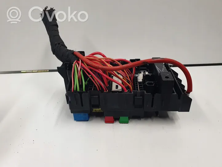 Volkswagen PASSAT B7 USA Fuse box set 