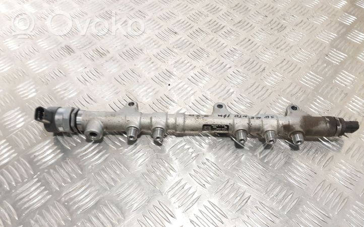 KIA Sorento Tuyau de conduite principale de carburant 314002F600