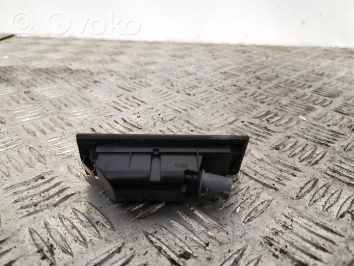 Jeep Renegade Lampa oświetlenia tylnej tablicy rejestracyjnej 51953208