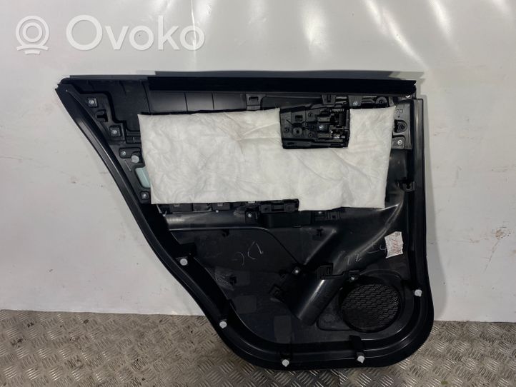 Mitsubishi Eclipse Cross Takaoven verhoilu 