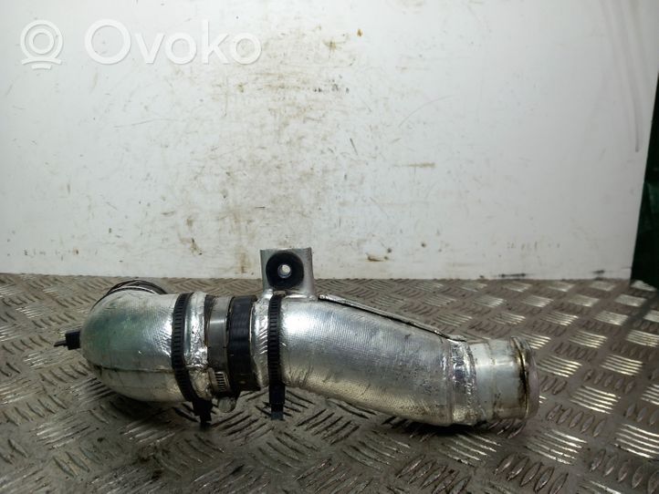 KIA Sorento Turbo air intake inlet pipe/hose 