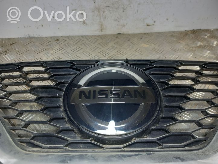 Nissan Qashqai Grille calandre supérieure de pare-chocs avant 