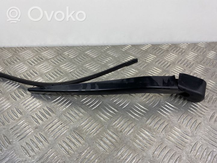 KIA Sorento Rear wiper blade arm 