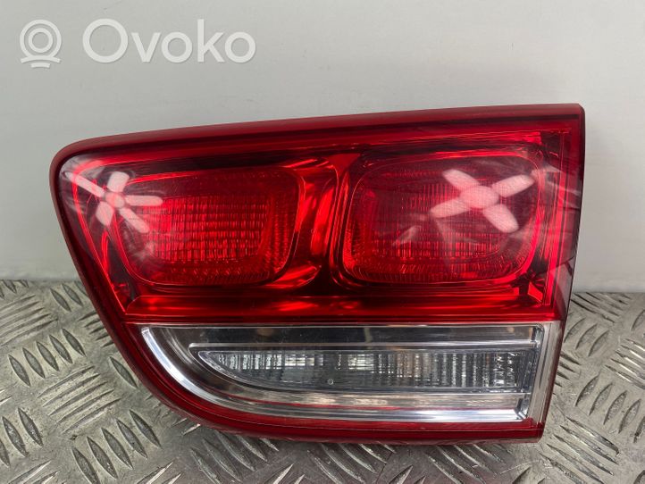 KIA Sorento Takaluukun takavalot 92404C6