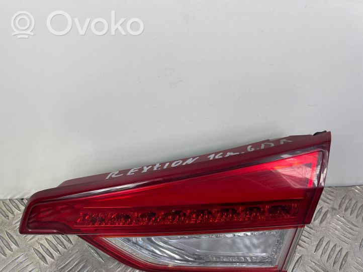 SsangYong Rexton Takaluukun takavalot 8360436000