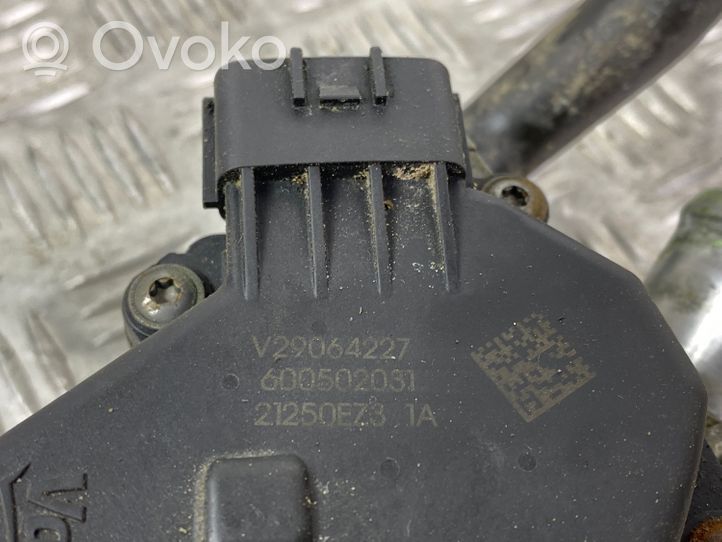 Infiniti QX80 Boîtier de thermostat / thermostat 600502031