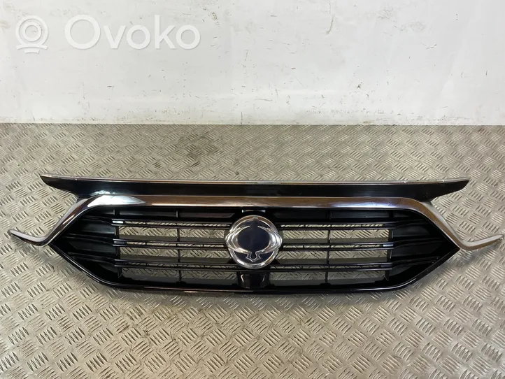 SsangYong Rexton Grille calandre supérieure de pare-chocs avant 