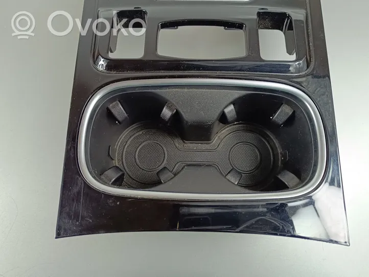 SsangYong Rexton Rivestimento in plastica cornice della leva del cambio 7796136000