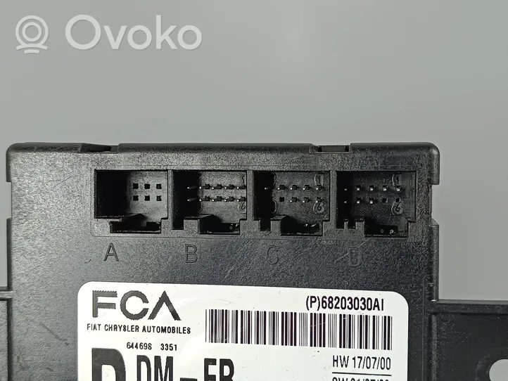 Jeep Grand Cherokee WL Otras unidades de control/módulos P68203030AI