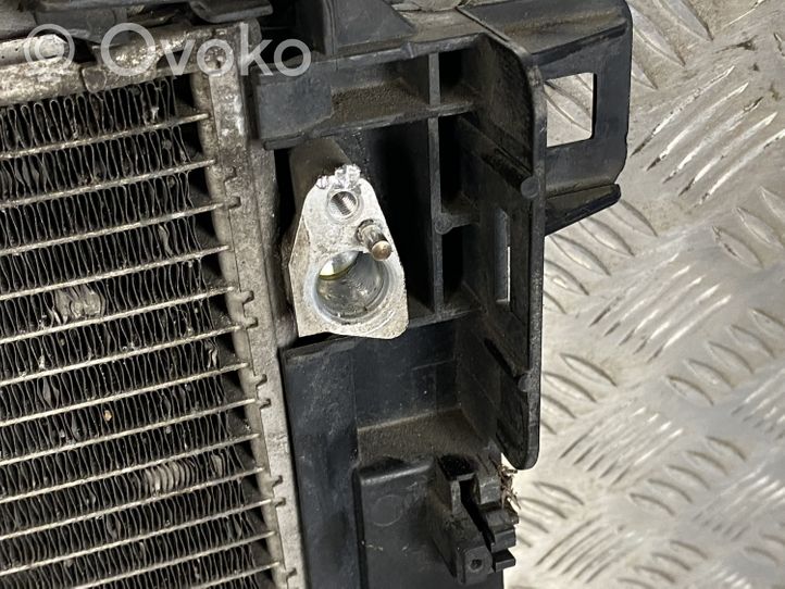 Mercedes-Benz CLK C207 A207 Radiateur condenseur de climatisation A2045000554