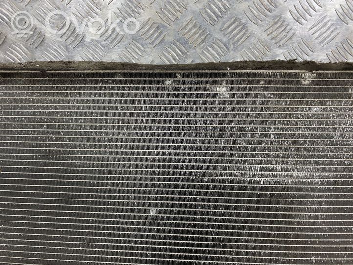 Volvo XC60 Dzesēšanas šķidruma radiators 