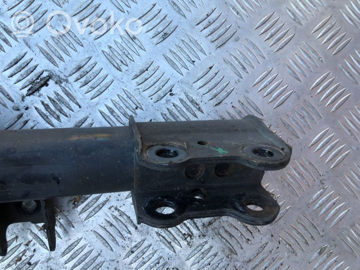 Mercedes-Benz A W176 Ammortizzatore anteriore con molla elicoidale A1763205538