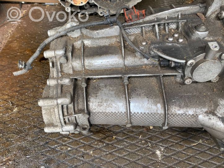 Audi A6 S6 C7 4G Mechaninė 6 pavarų dėžė 3B1301103