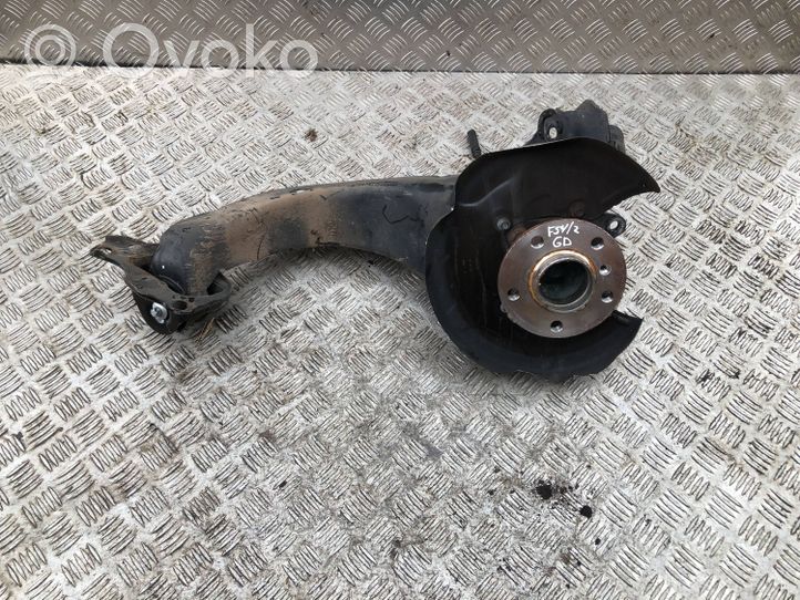 Mini Clubman F54 Fuso a snodo con mozzo ruota posteriore 6851580