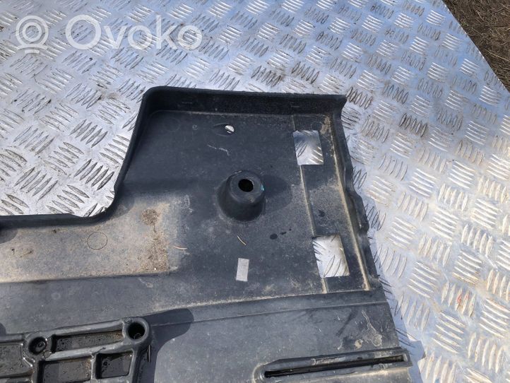 Audi A3 S3 8V Osłona tylna podwozia pod bagażnik 5Q0825505B